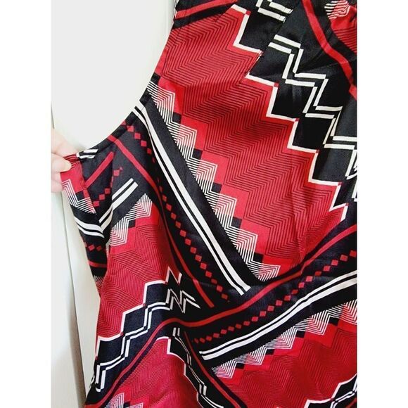 Chico's 3‎ Black/Red/White Sleeveless Scoop Neck Tank Top Shell XL Side Slits - Picture 4 of 5